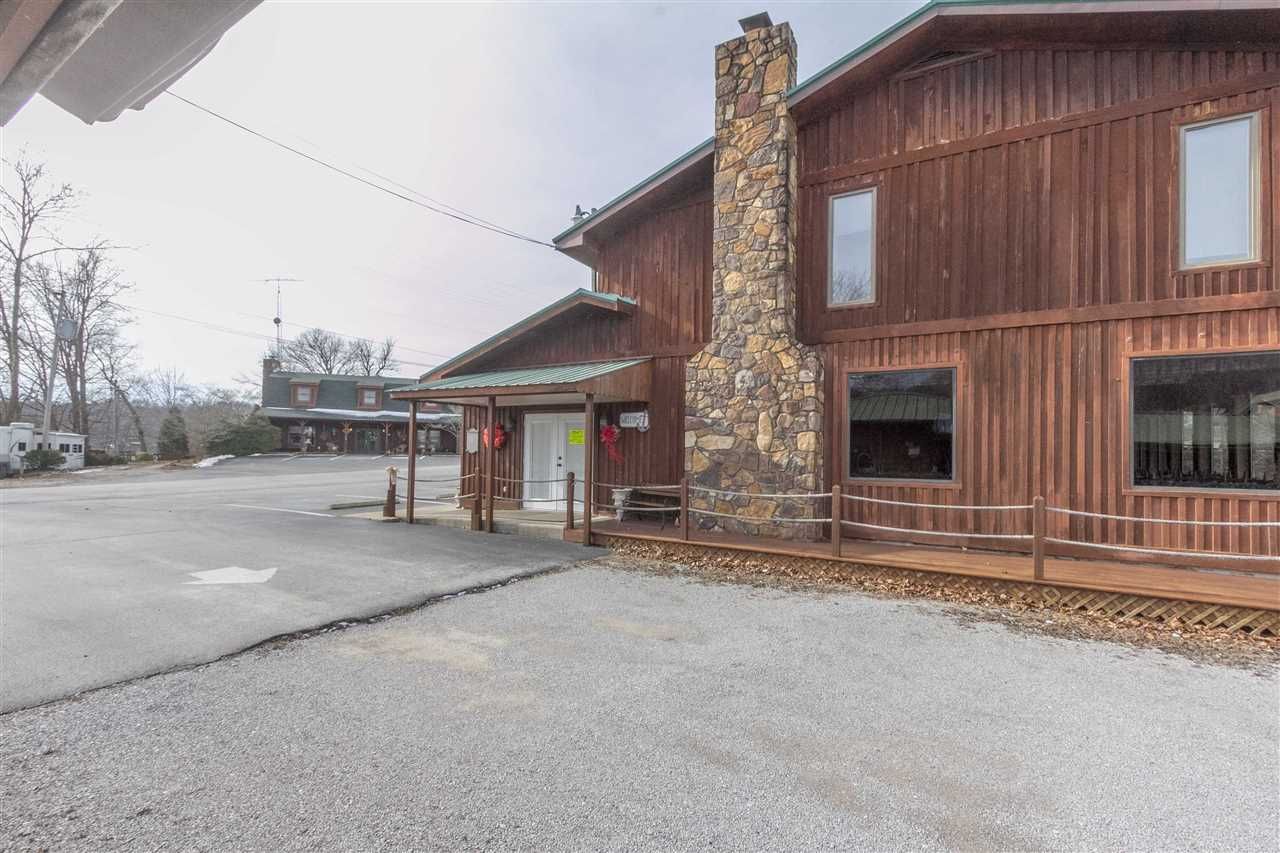 530 Lake Malone Rd, Lewisburg, KY 42256
